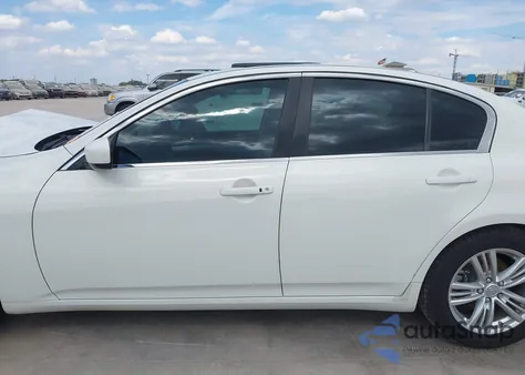 2013 Infiniti G37 Journey from USA, damaged, VIN JN1CV6AP1DM725346